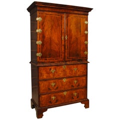 Early 18th Century Walnut Cabinet on Chest