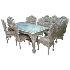 Vintage Venetian Style Dining Room is Ideal for Classic or Style Environments