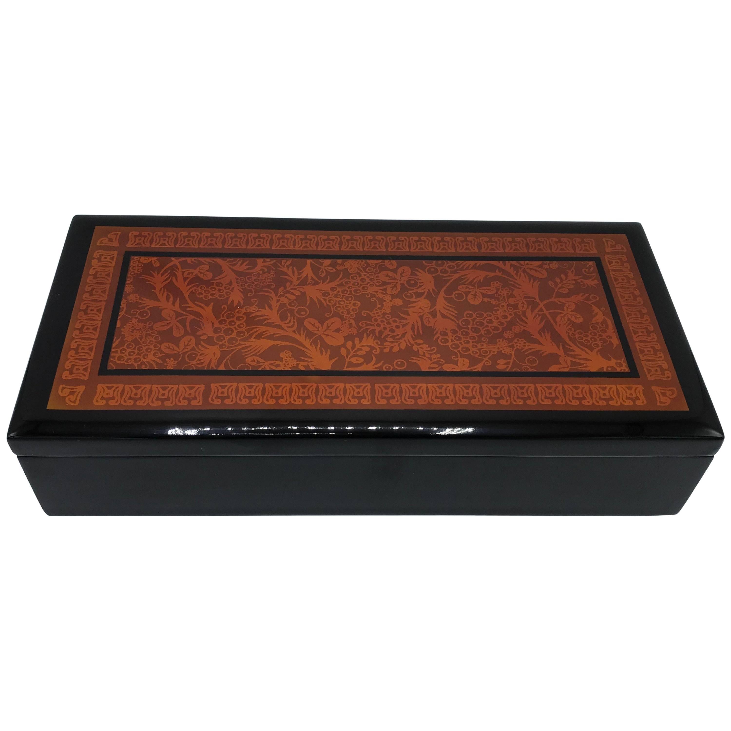 1970s Chinoiserie Red and Black Ornate Motif Box