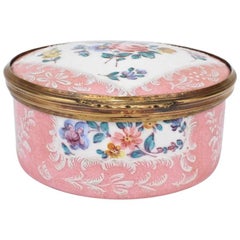 Antigua caja redonda de rapé de mesa esmaltada rosa del siglo XVIII inglés Battersea Bilston