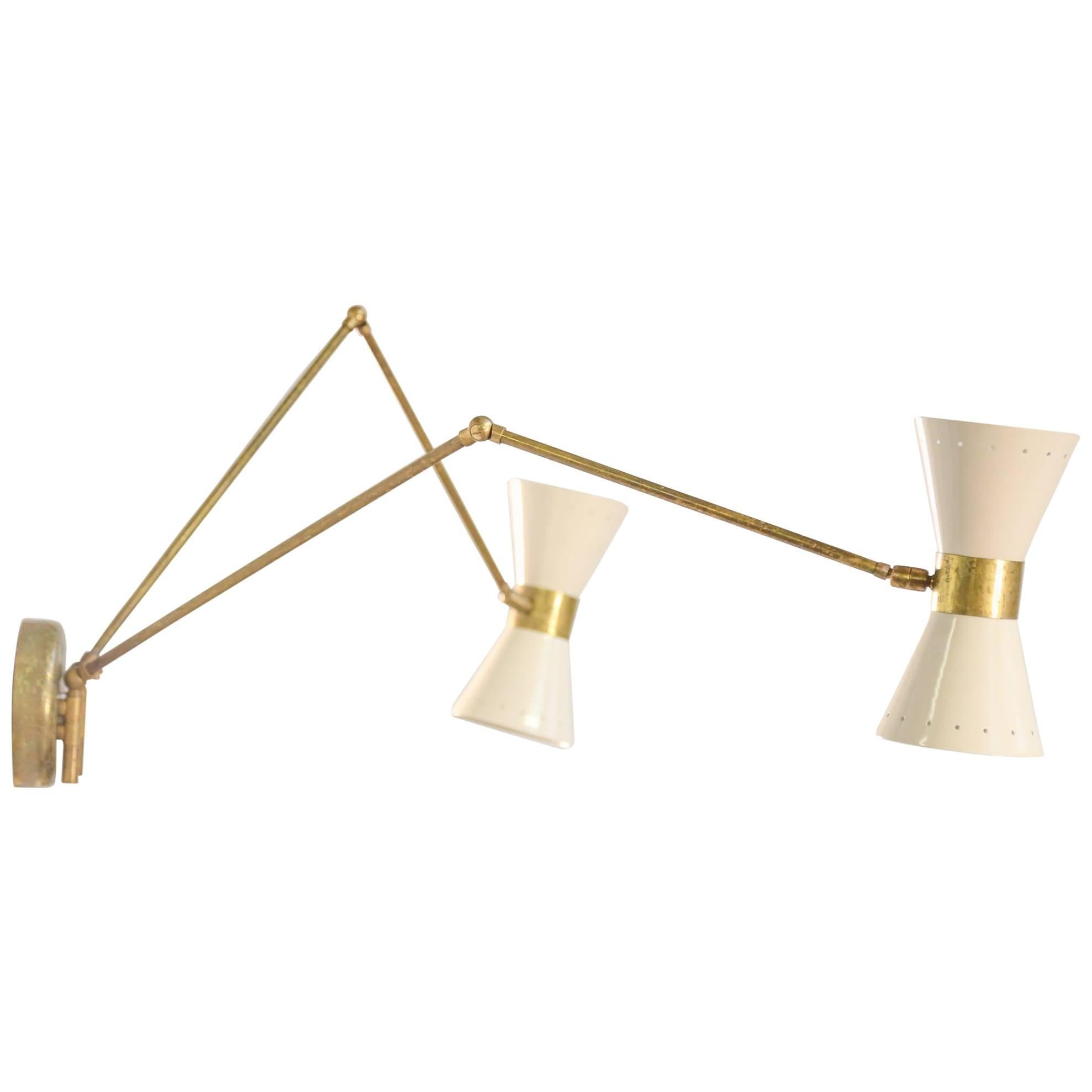 Pair of Brass Wall Light, Style of Stilnovo For Sale