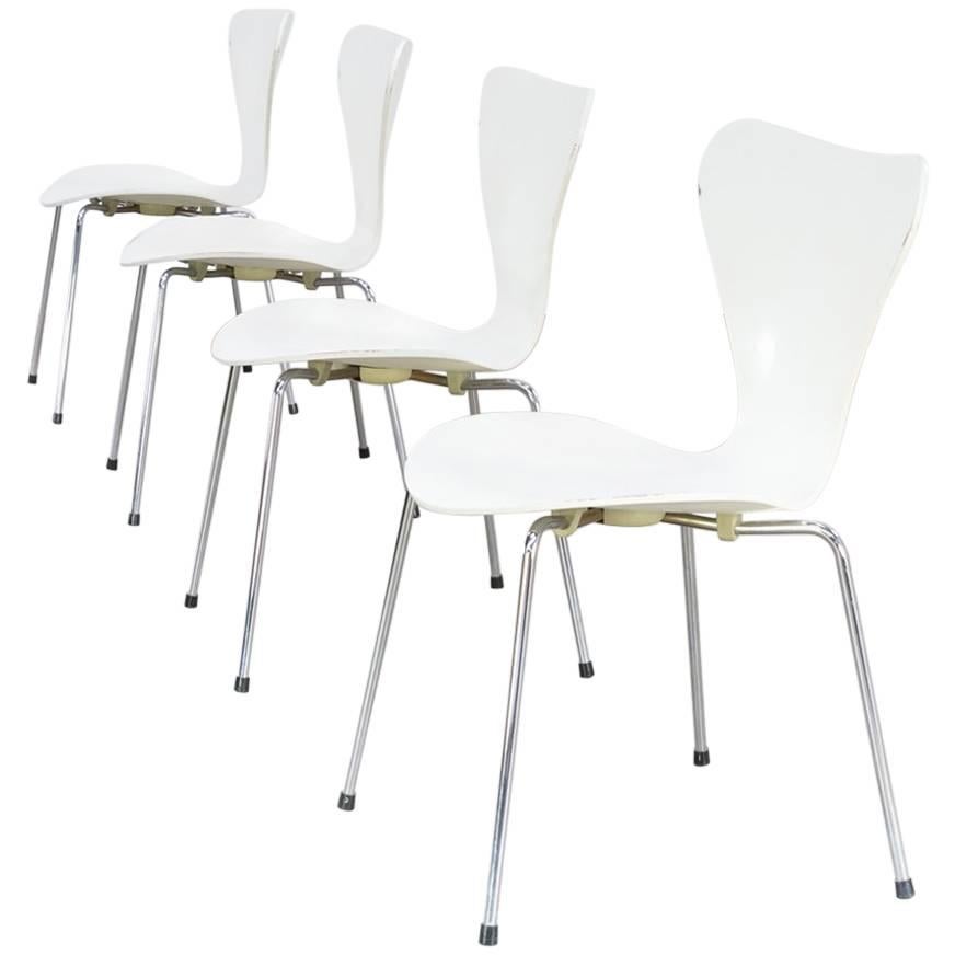 Arne Jacobsen Butterfly Chair for Fritz Hanzen, Set of Four For Sale