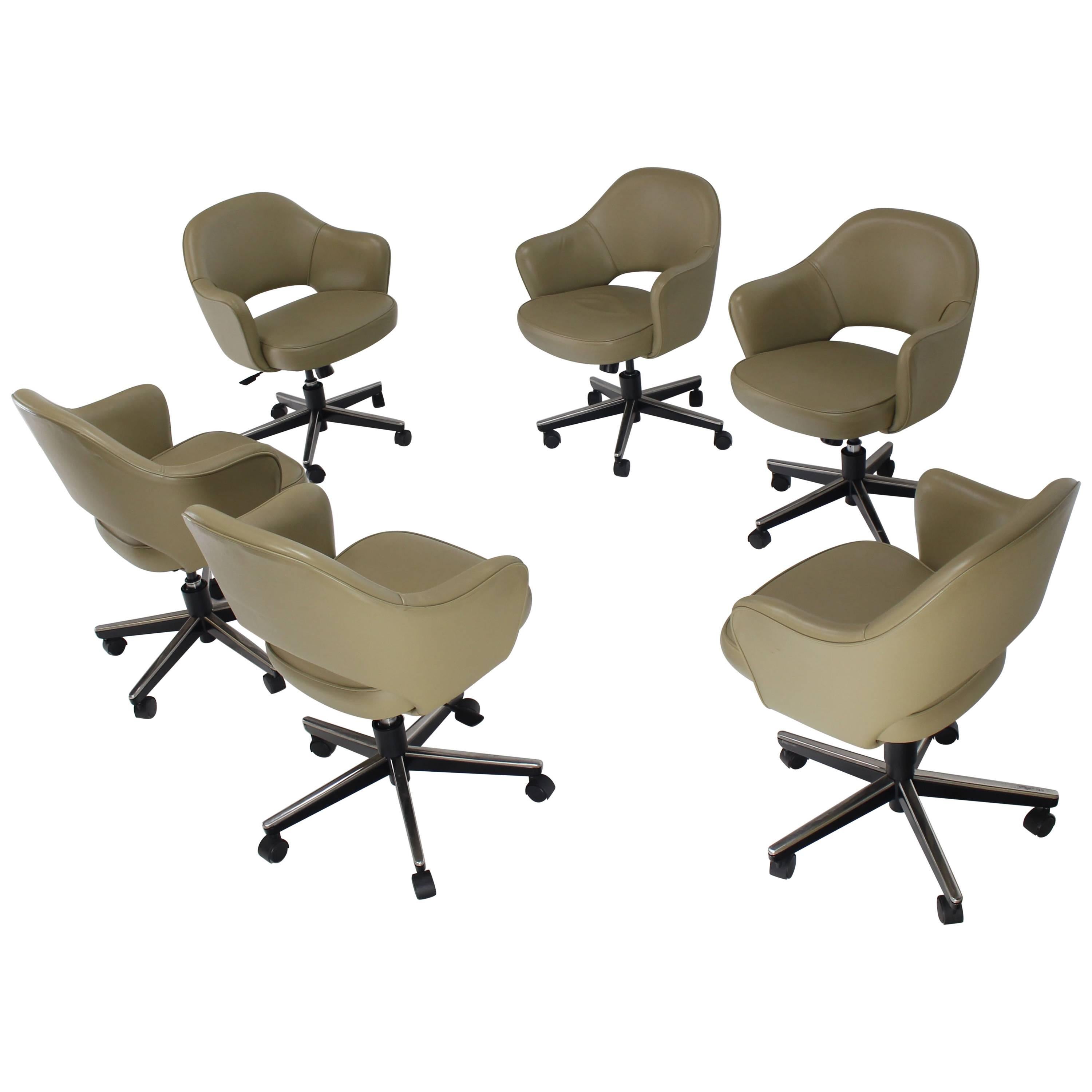 Olive Leather Knoll Saarinen Six Executive Bucket Chairs Set For Sale