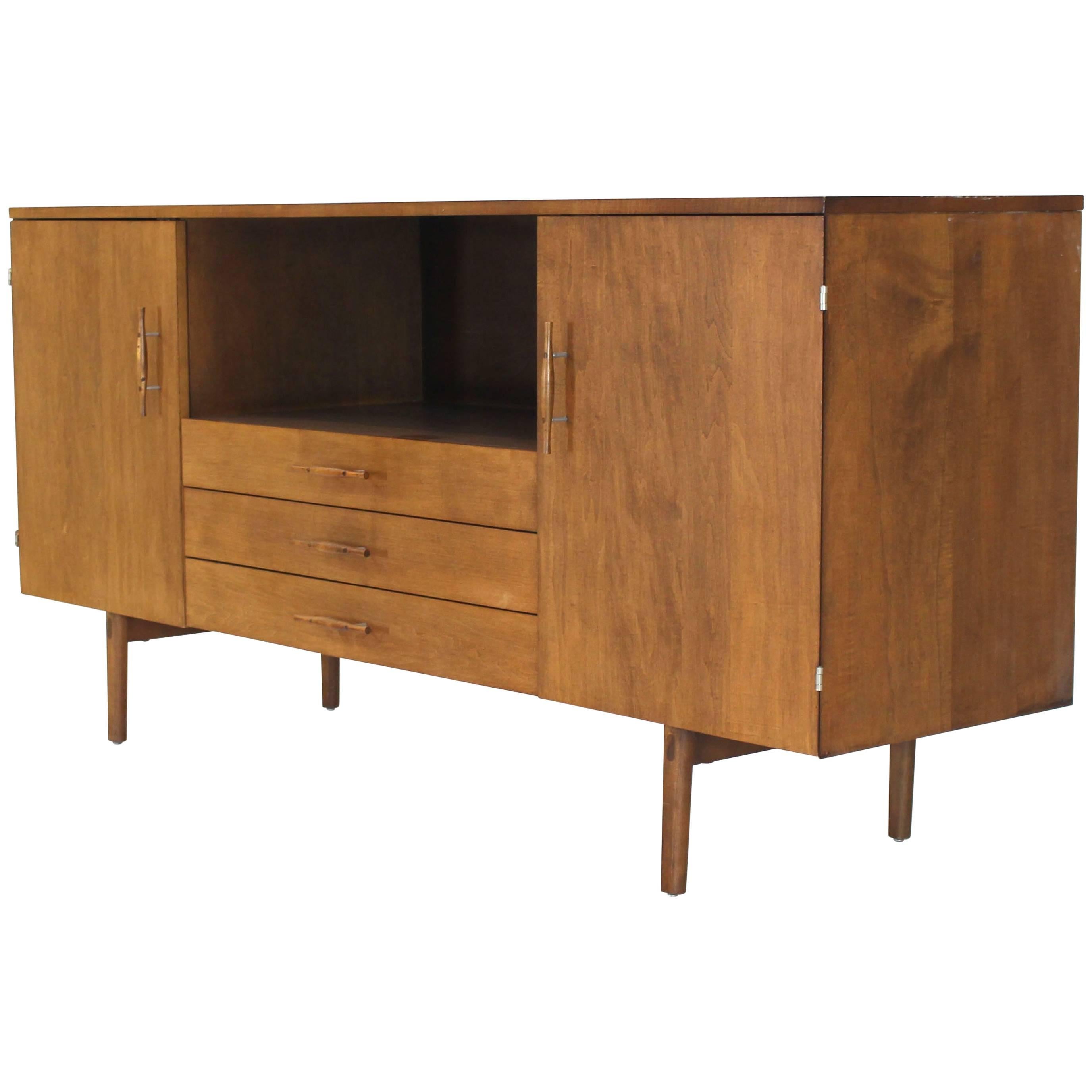 Solid Birch Planner Group Mid-Century Modern Credenza Long Dresser Paul McCobb