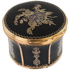 Antique 19th Century French 18-Karat Gold-Mounted Snuff Box, circa 1800