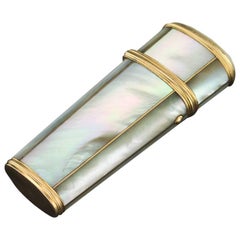 Antikes georgianisches Etui aus 18 Karat Gold mit Perlmuttfassung:: London:: um 1760