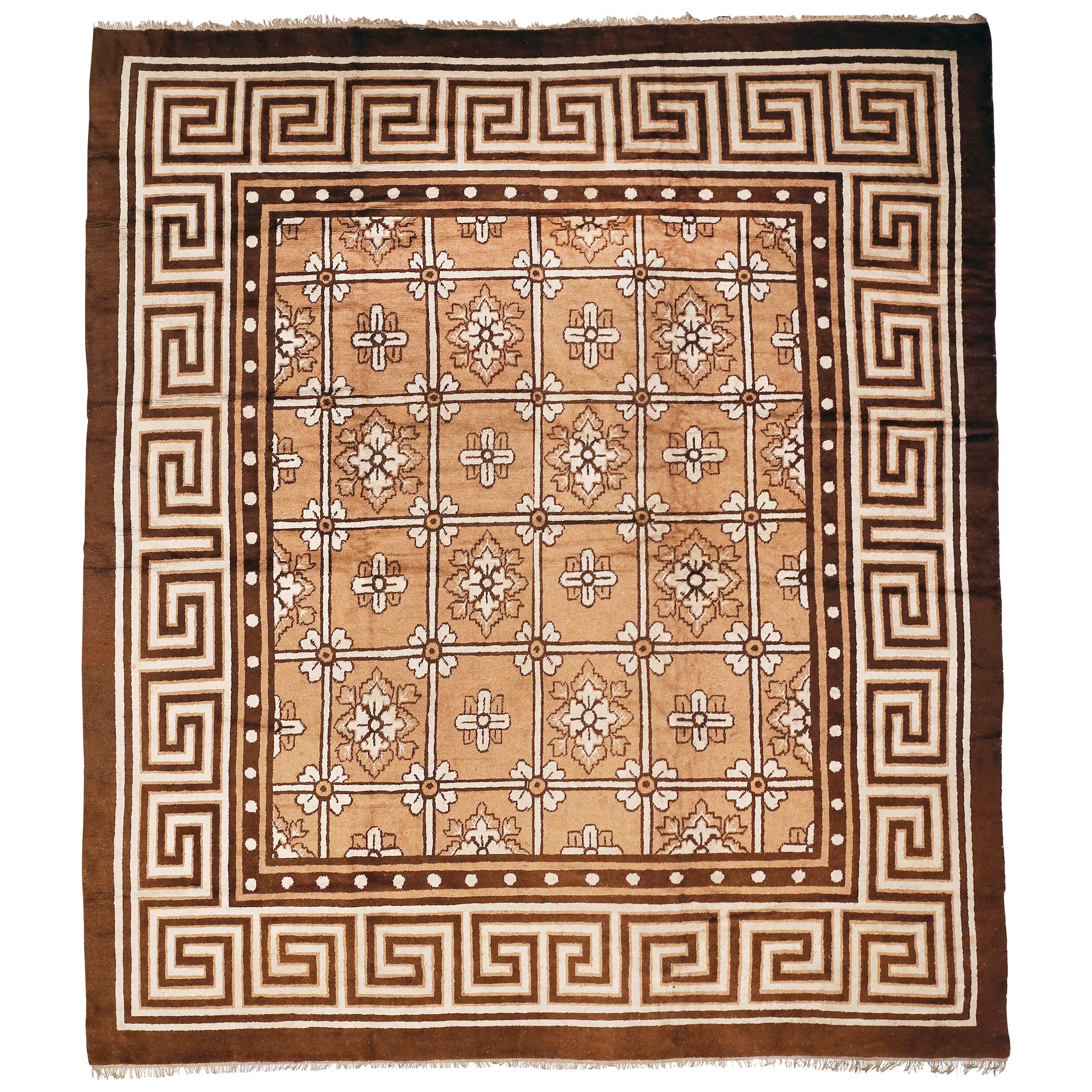 Antiker geometrischer mongolischer chinesischer Teppich im Angebot
