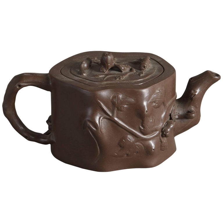 20th Century Yi Xing Teapot For Sale at 1stDibs