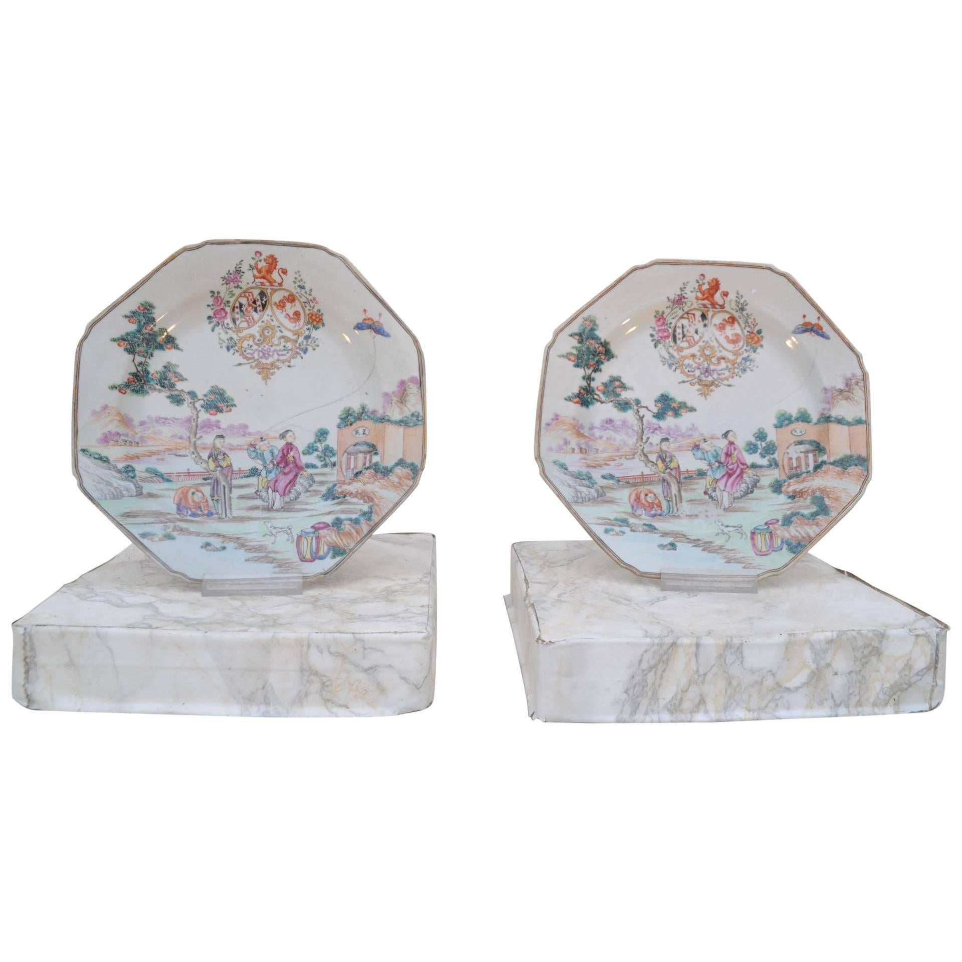  Pair of FAMILLE ROSE ARMORIAL PLATES For Sale