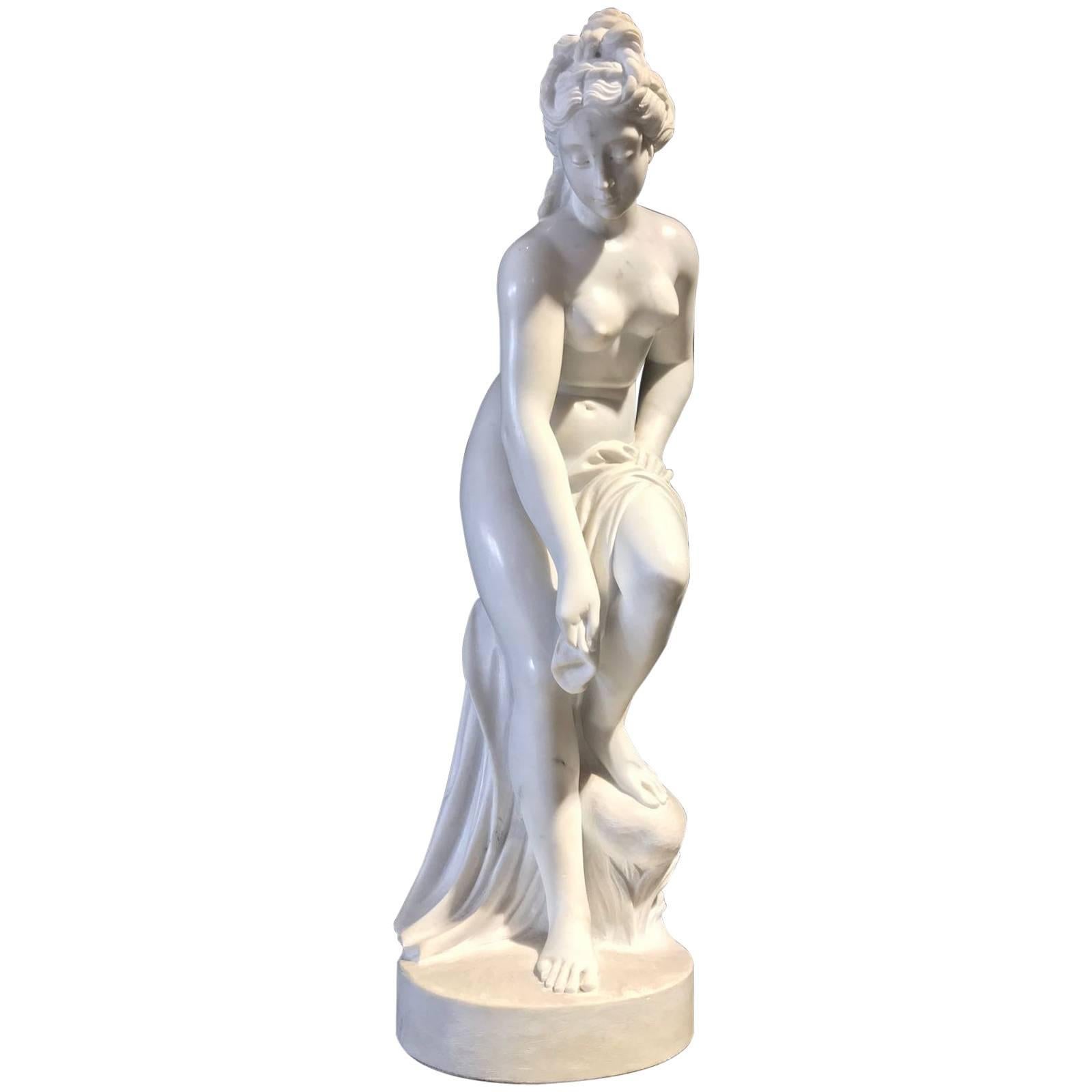 20th Century Italia Marble Statue of Venus at Bath by Giuseppe  Giannoni For Sale