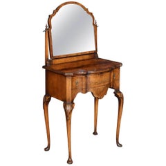 Antique Figured walnut Queen Ann dressing table