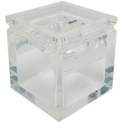 Lucite-Tissue-Box im Stil von Charles Hollis Jones