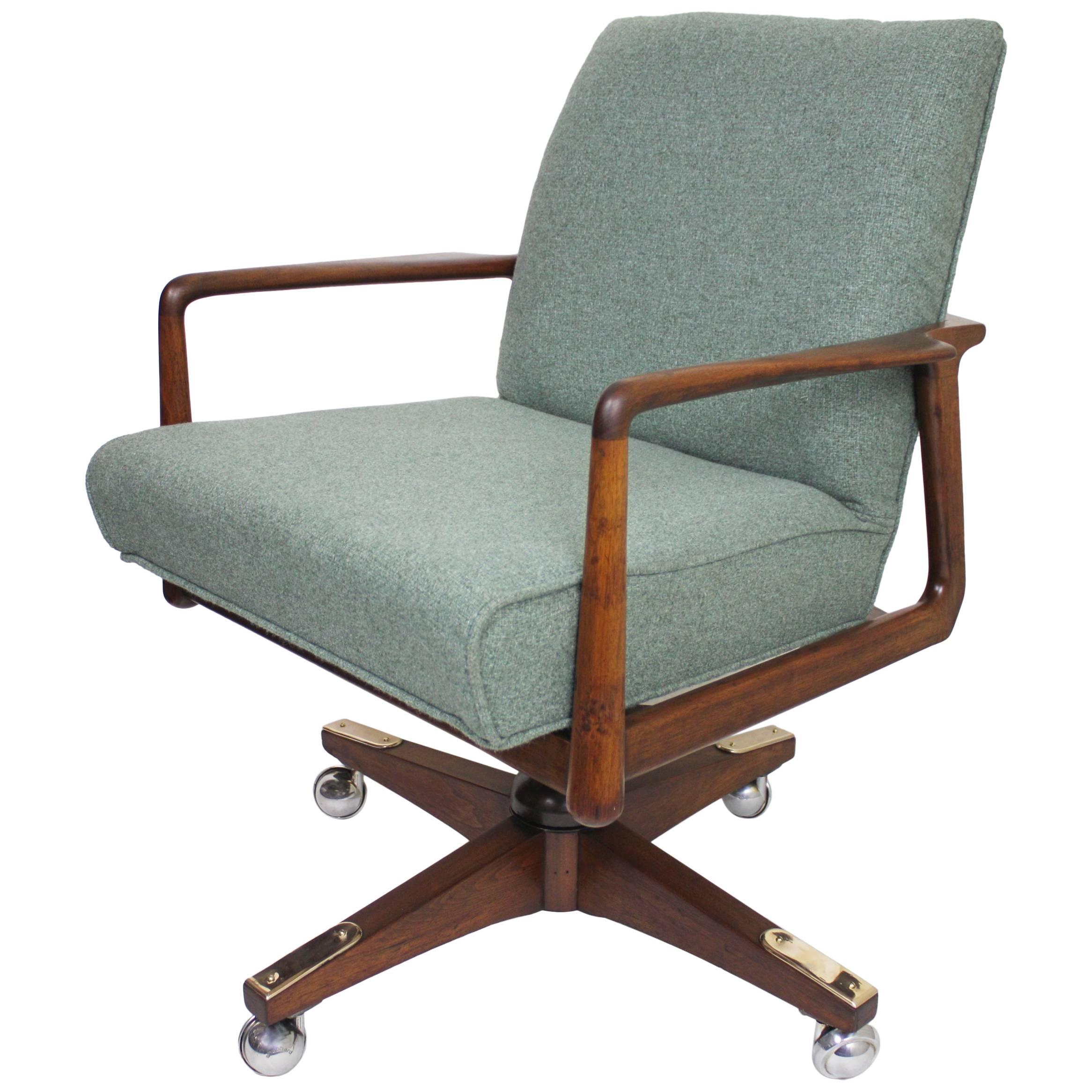 Vintage Mid-Century Modern Walnut Desk Chair by George Reinoehl for Stow Davis