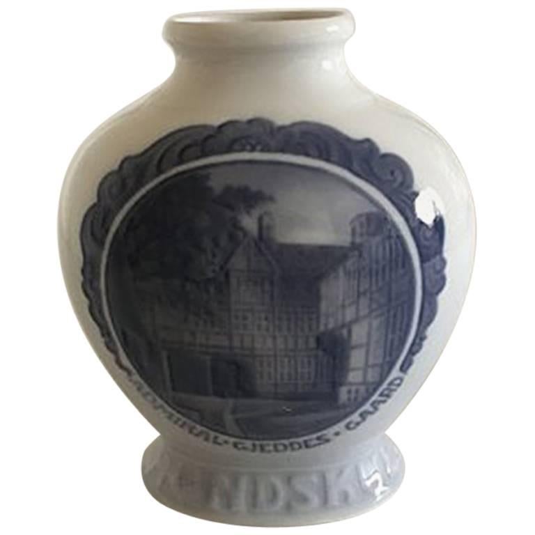 Royal Copenhagen Rundskue Vase, 1921 For Sale