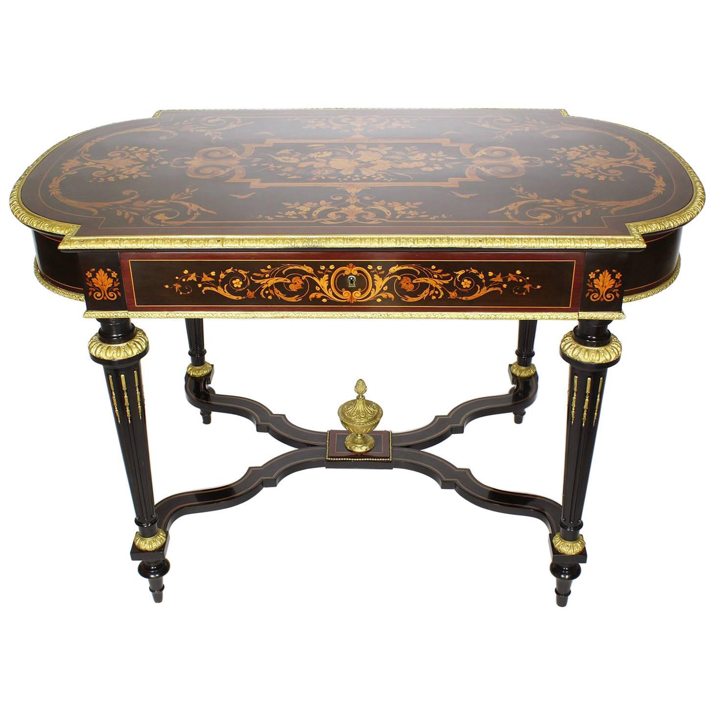 Mesa de centro y escritorio francesa del siglo XIX, estilo Luis XVI, montada en bronce dorado en venta
