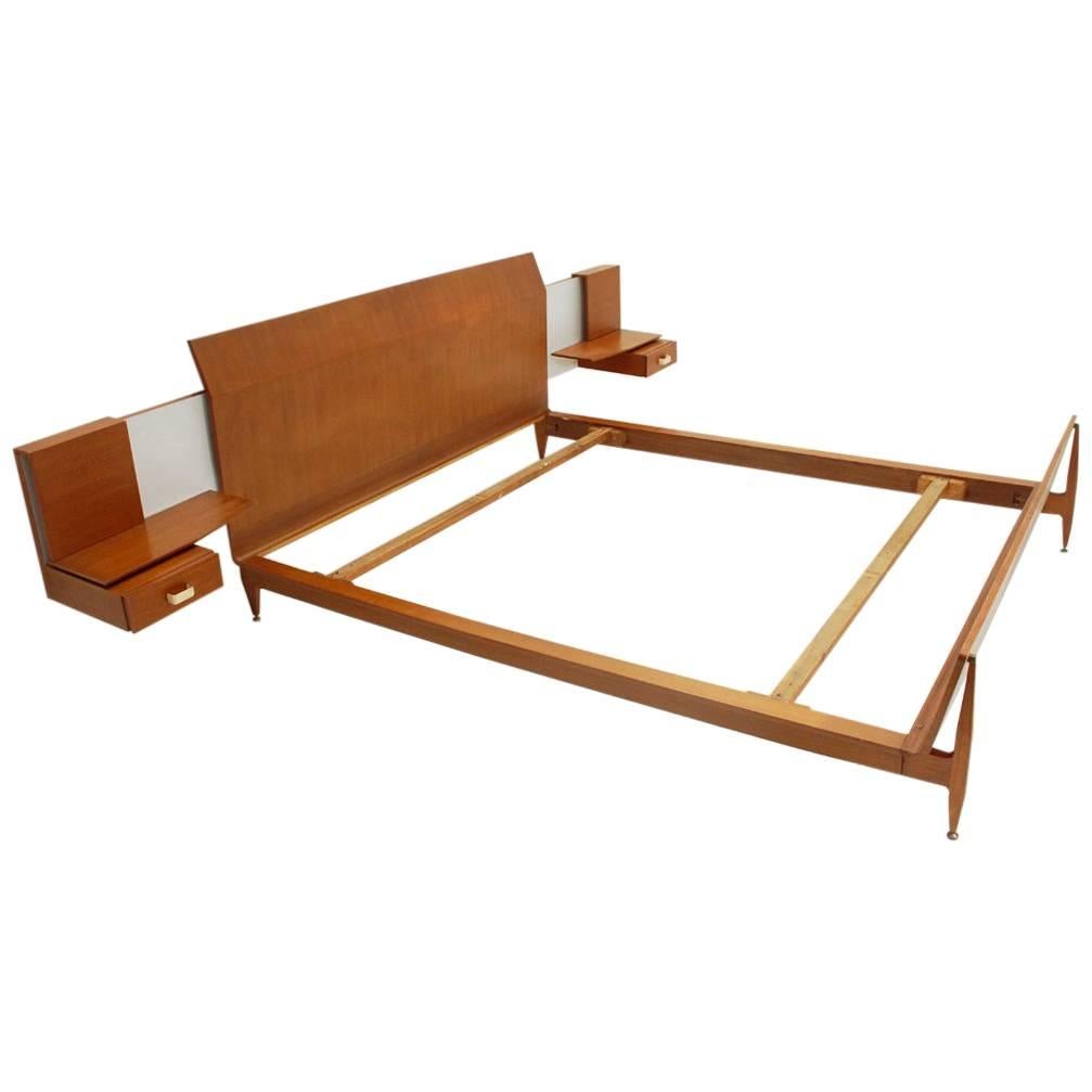 Modernist Bed with Nightstand in Teak by Galleria Mobili d'Arte of Cantù, 1950s