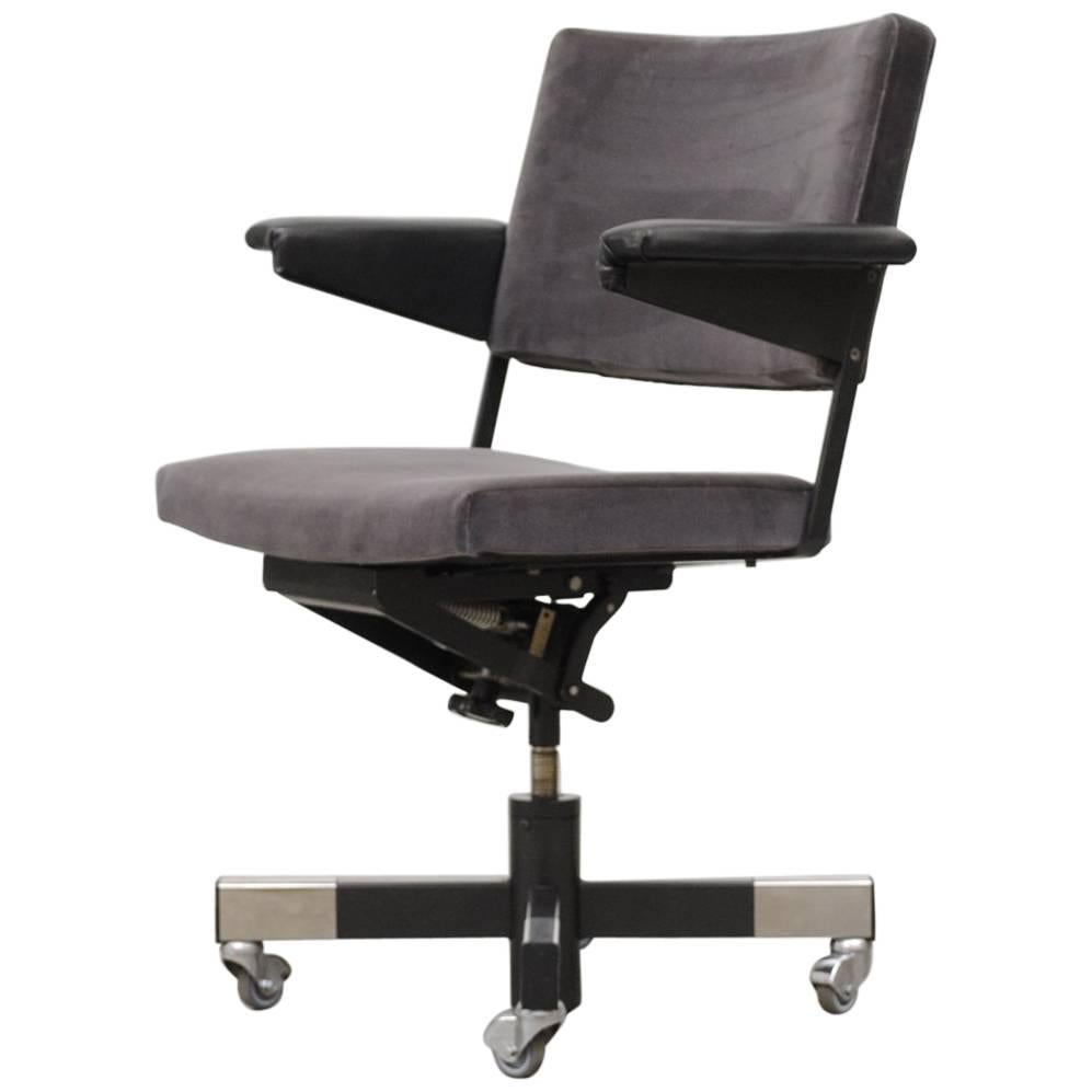 A.R. Cordemeyer for Gispen Rolling Office Chair
