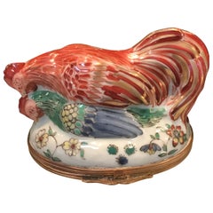 St. Cloud Style Hen and Chicken Snuff Box by Samson
