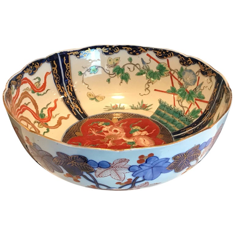 Imari Centre Bowl For Sale at 1stDibs