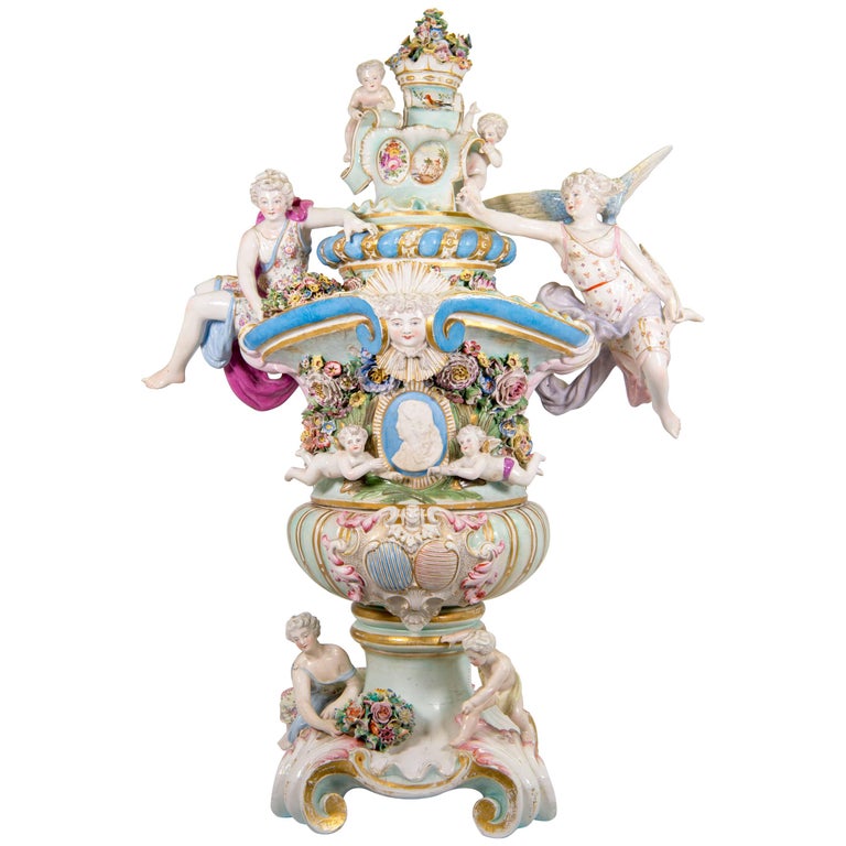 Neoclassical Russian Malachite Centerpiece, Ekaterinburg Faceting