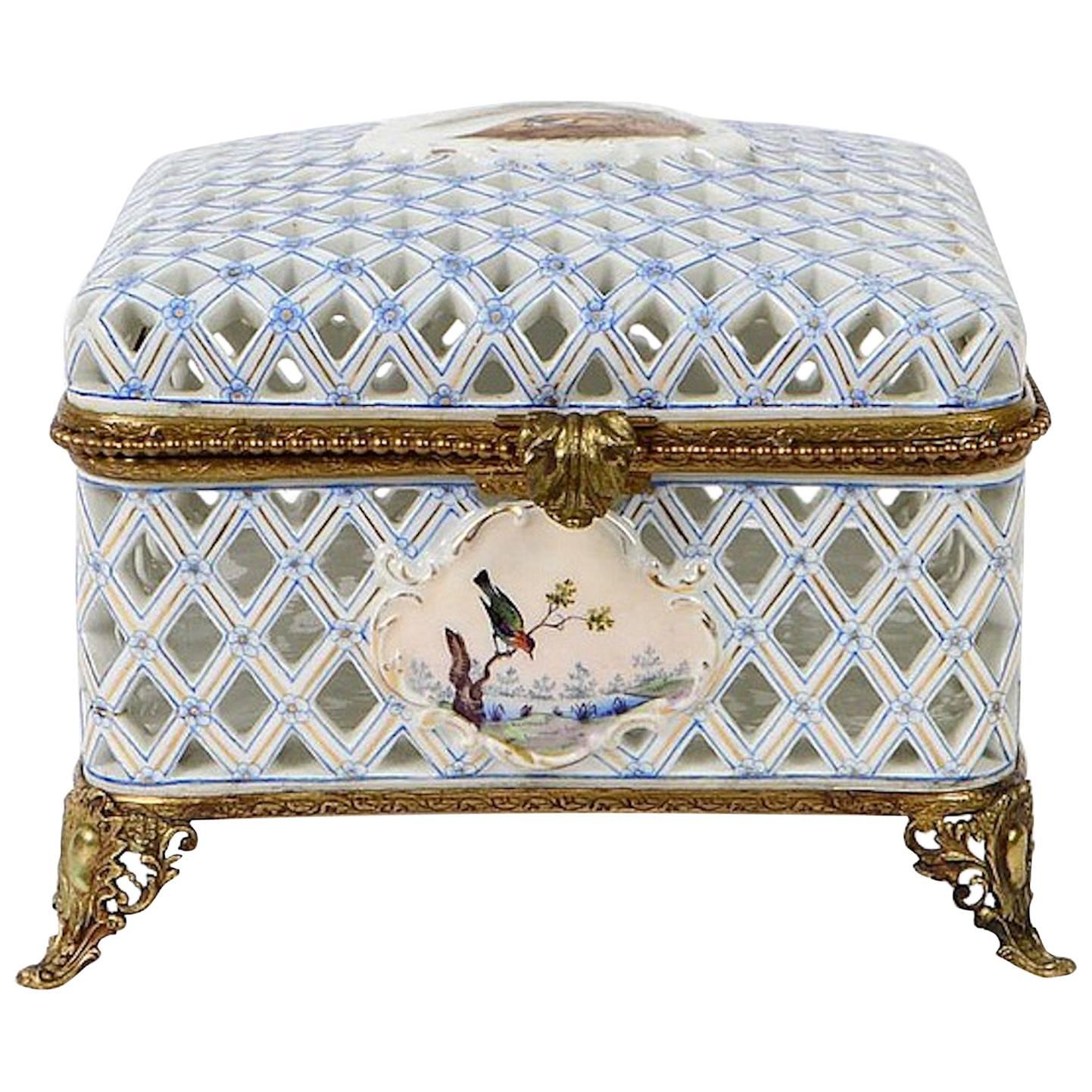 Meissen Marcolini Reticulated Porcelain Covered Box