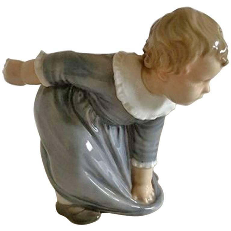 Bing & Grondahl Figurine Girl in Dress #1995 For Sale