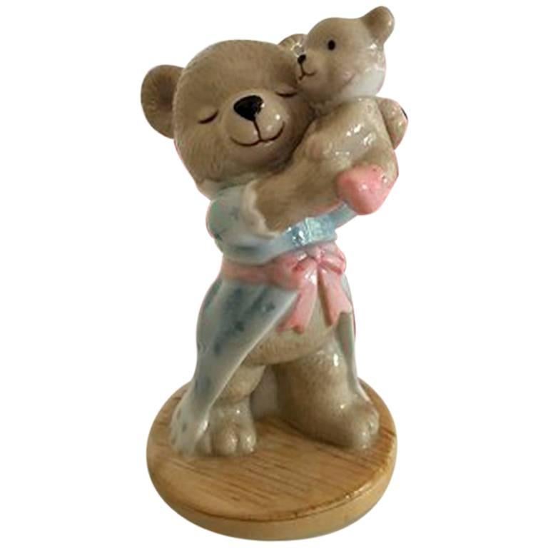 Bing & Grøndahl Victor and Victoria's Family Victoria 2000 Teddy Bear Figurine