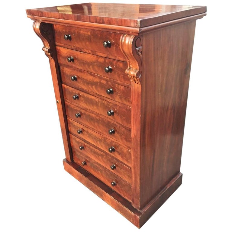 Collectors / Specimen Chest, Wellington chest, English, circa 1870 For