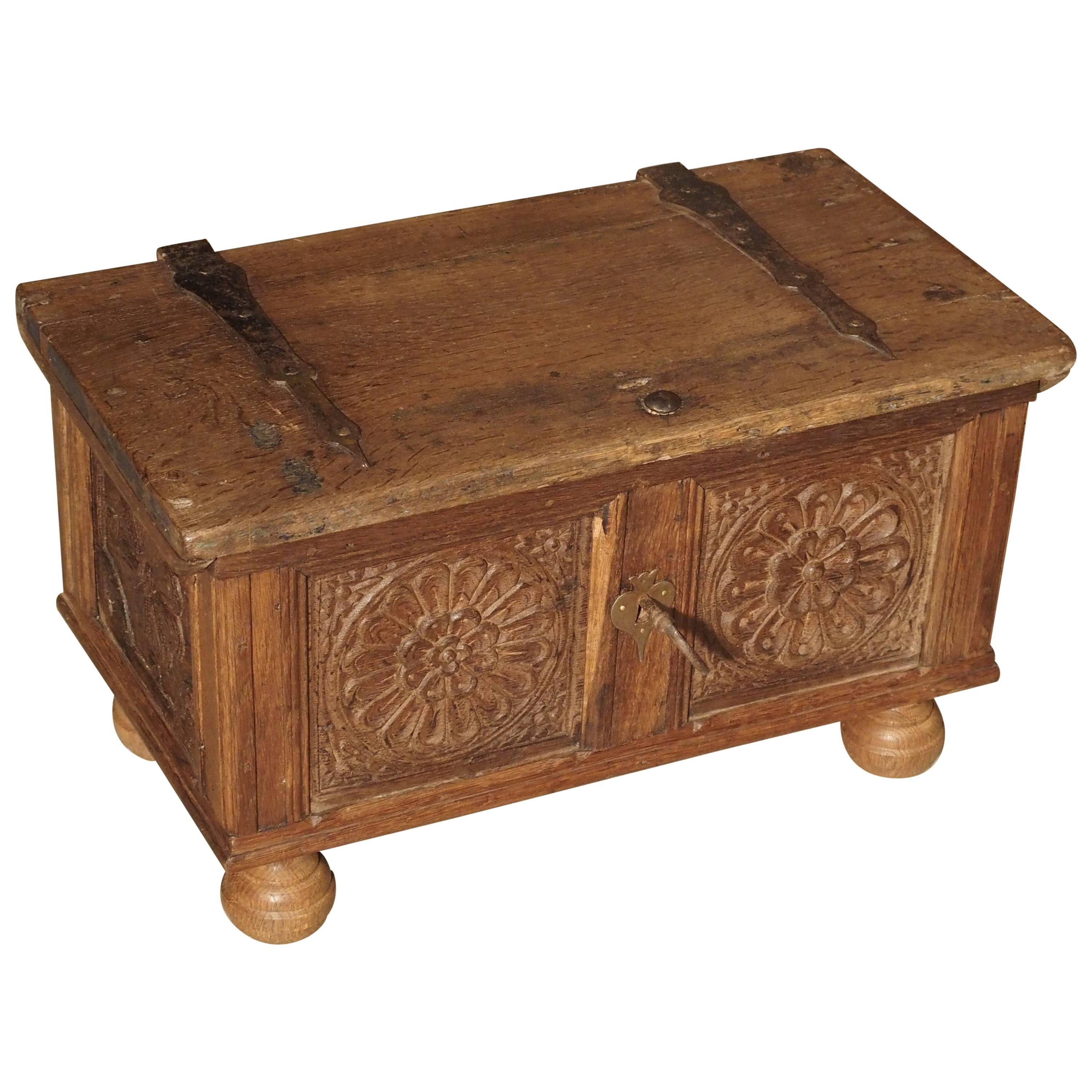 Small Antique Oak Table Trunk from Spain, 17th Century