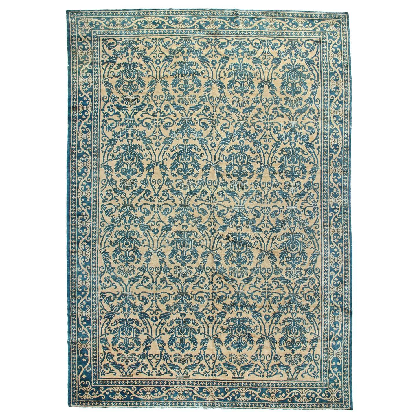 Peking Chinese Rug, Classic Hispano-Moresque Design, First Quarter 20th Century For Sale