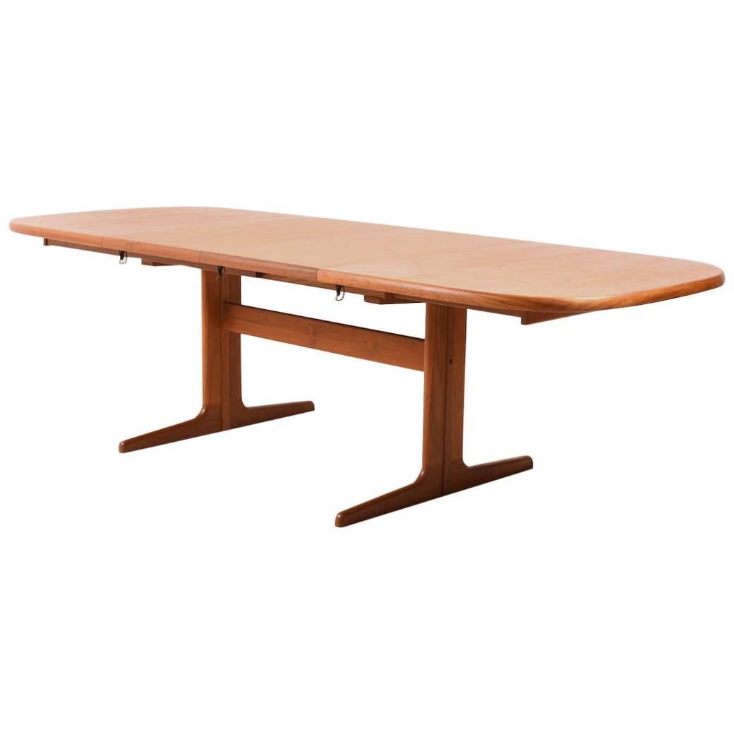 Danish Quality Dining Table in Solid Teak For Sale