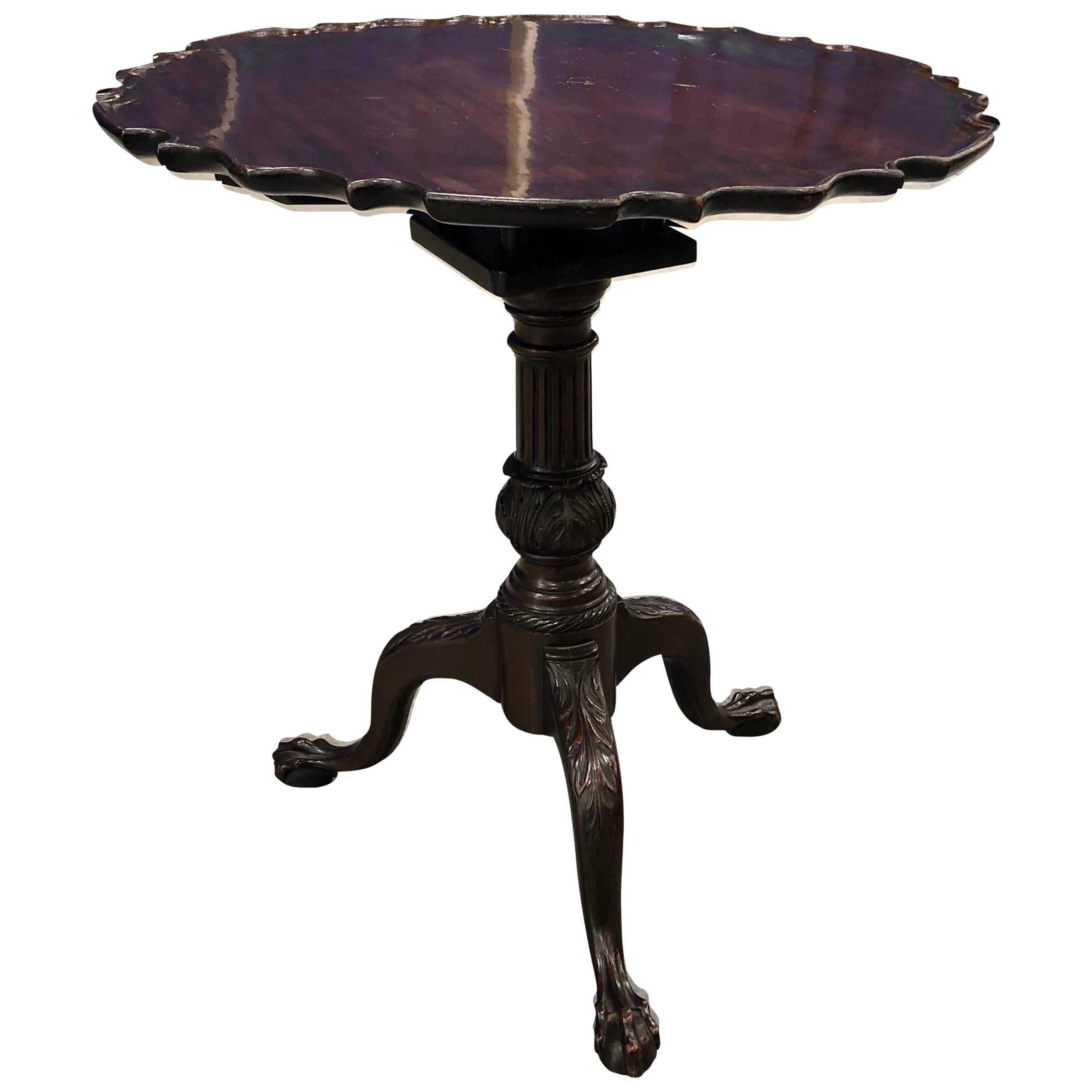 Chippendale Pie Crust Tilt-Top Table with Carved Urn and Fluted Shaft For Sale