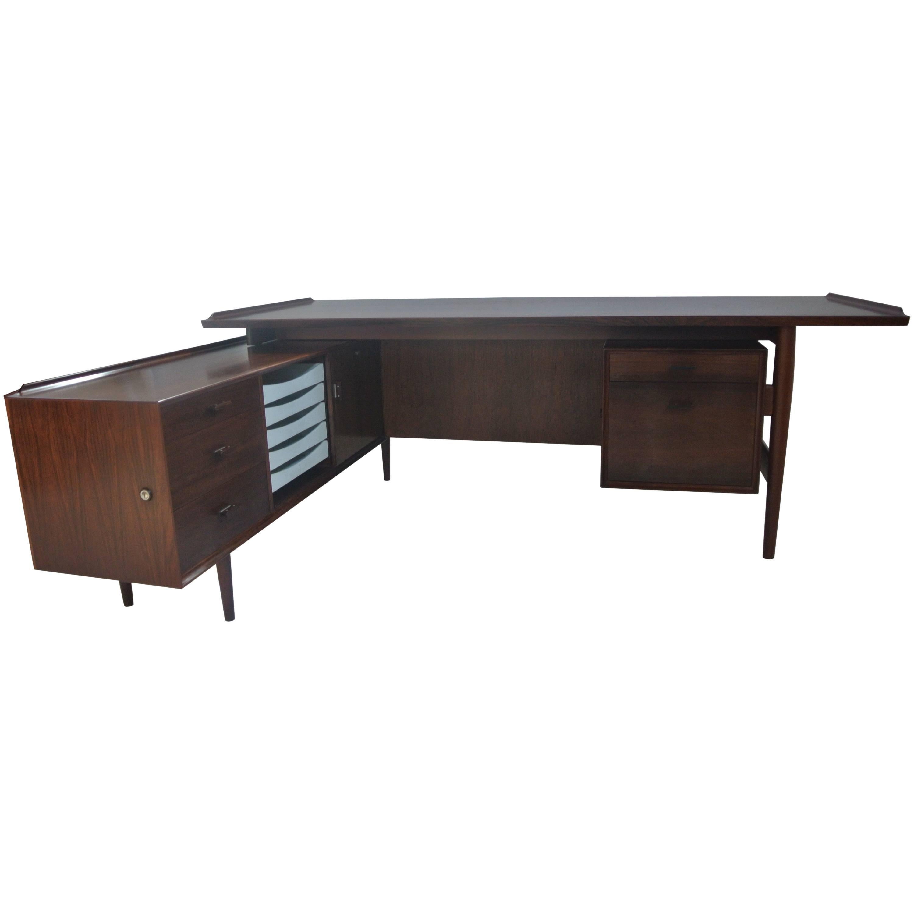 Rosewood Desk by. Arne Vodder for Sibast  For Sale