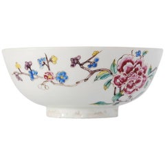 Antique Bowl with Chinoiserie Decoration, Bow Porcelain Factory, circa 1752