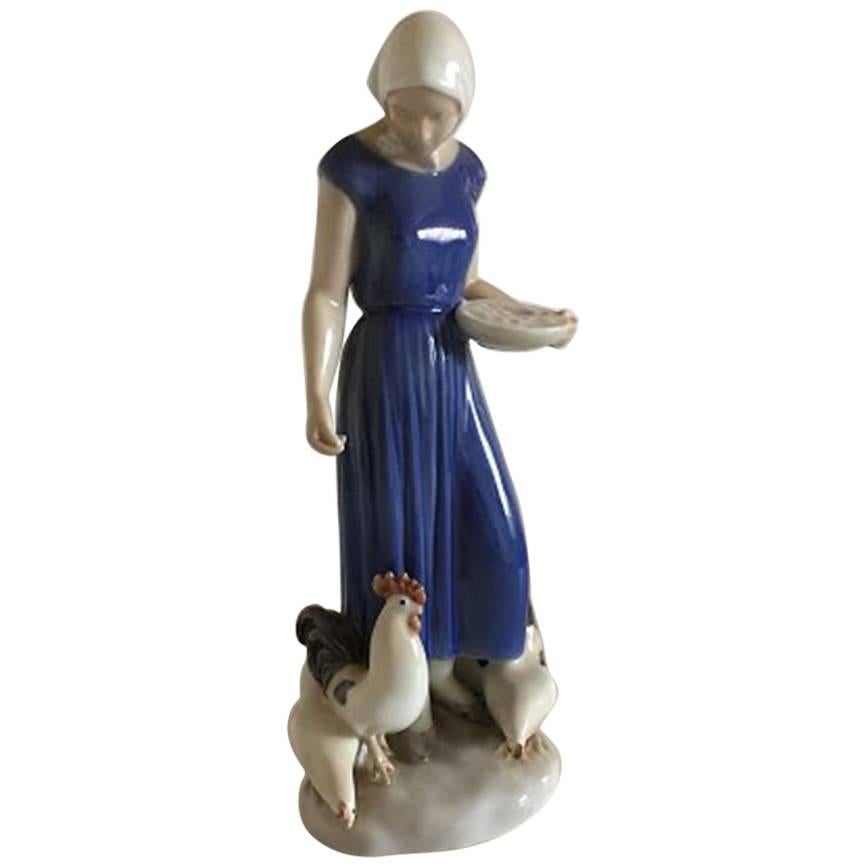 Bing & Grondahl Figurine of Woman Feeding the Chickens #2220 For Sale