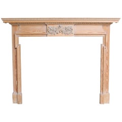 Geschnitzte Kiefer Kaminumrandung / Mantel:: um 1910