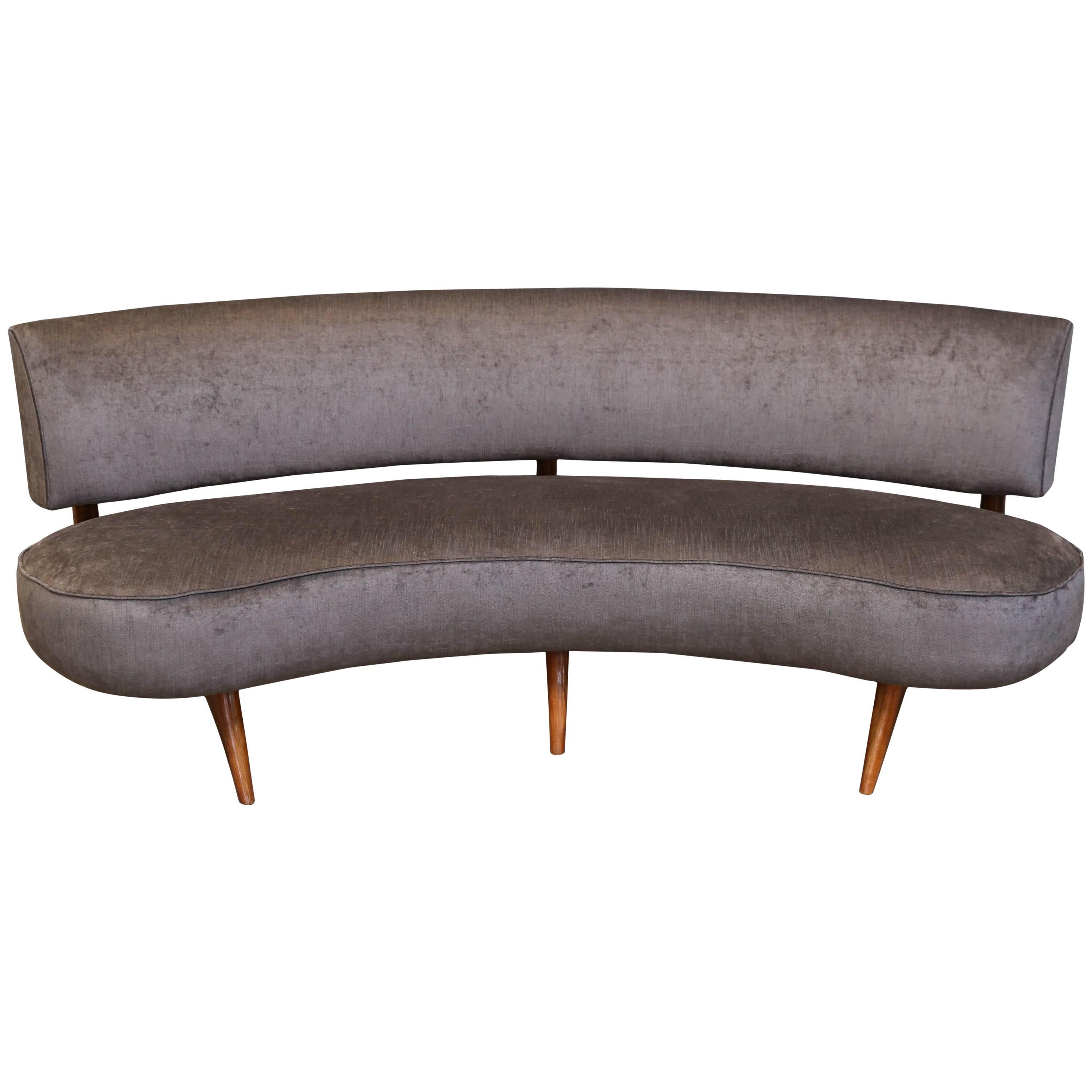 American Midcentury Sofa in Walnut, attributed to Vladimir Kagan