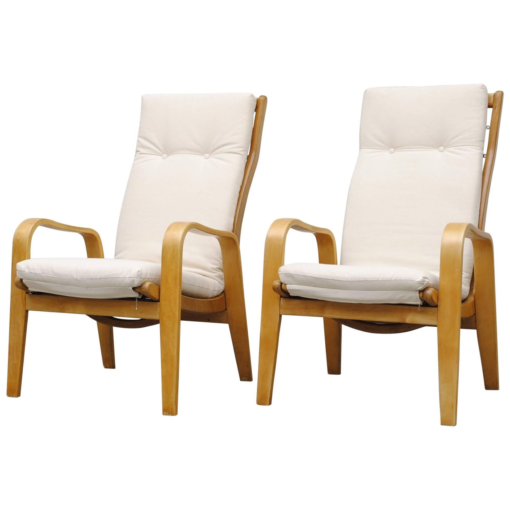 Pair of Alvar Aalto Style Bent Plywood Lounge Chairs by Pastoe