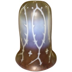 Vaseline Shade with Vein Detailing
