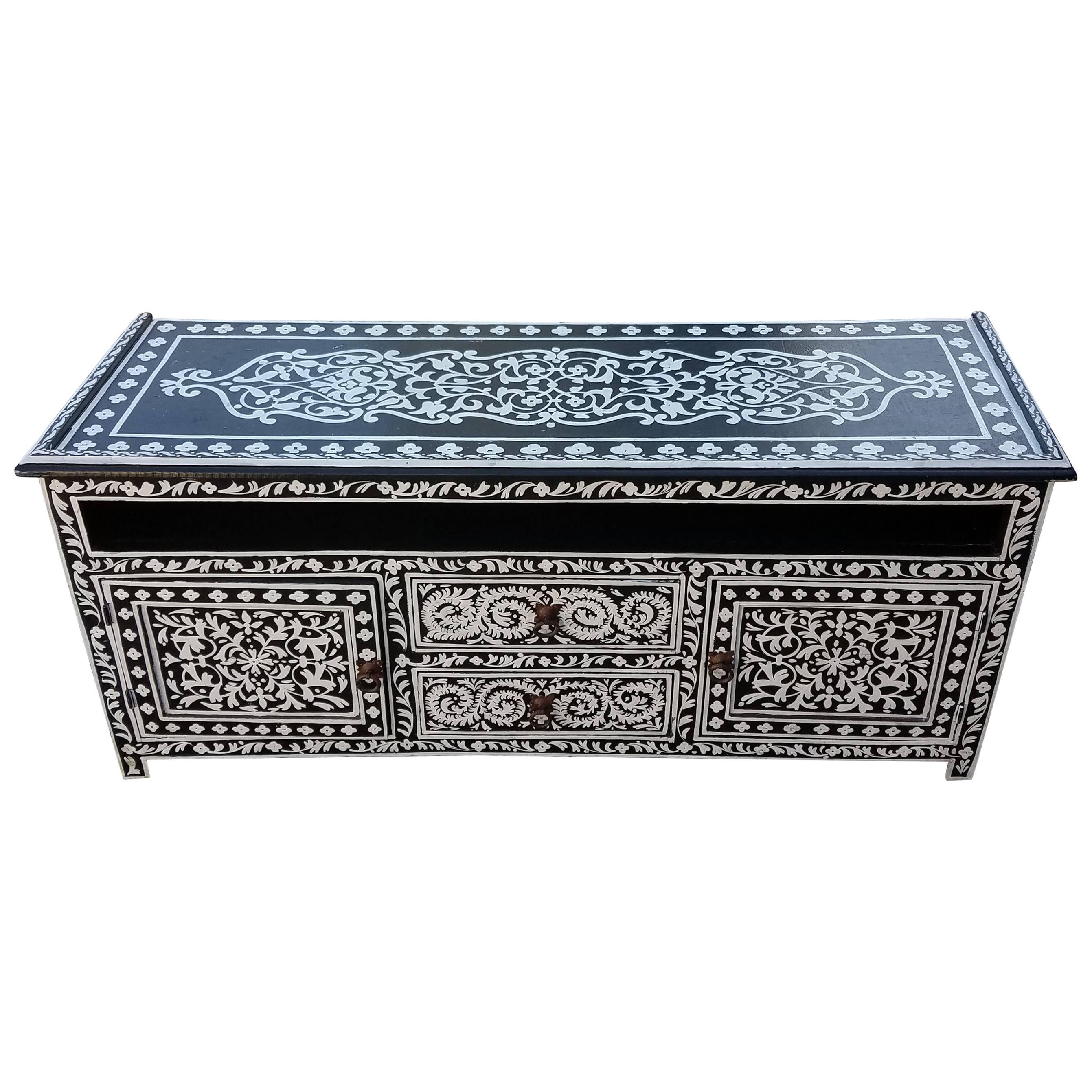 Moroccan Hand-Painted Wooden Media Stand, Black and White