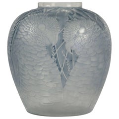 Rene Lalique Vase" Alicante"