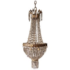 Sac a Pearl Chandelier Crystal Hall