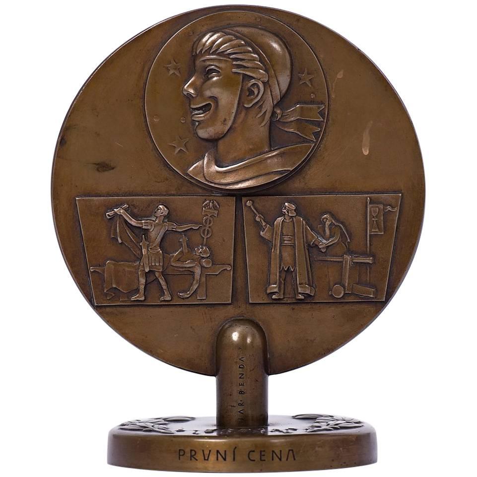 Bronze von Jaroslav Benda, 1948 im Angebot