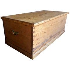 Antique Pine Chest Blanket Box Trunk Coffer:: 19th Century:: Victorian