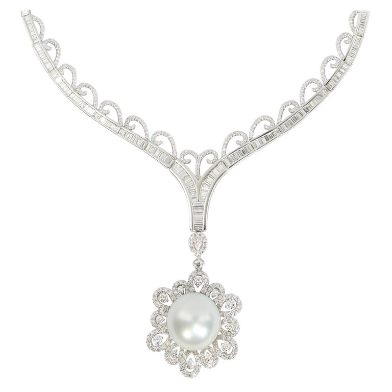 Huge South Sea Pearl Pendant with Diamond Neclace in 18K Gold For Sale ...