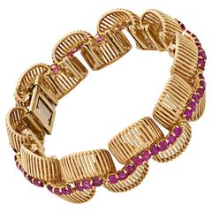 Pink Sapphire Gold Ribbon Motif Bracelet