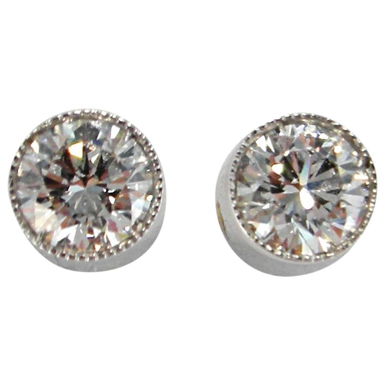 Jona White Diamond Single Stone 18k Gold Stud Earrings For Jona White Diamond Single Stone 18k Gold Stud Earrings For