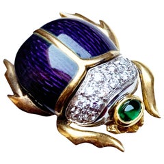 Vintage Scarab in 18 Karat Gold with Diamonds, Emerald and Enamels