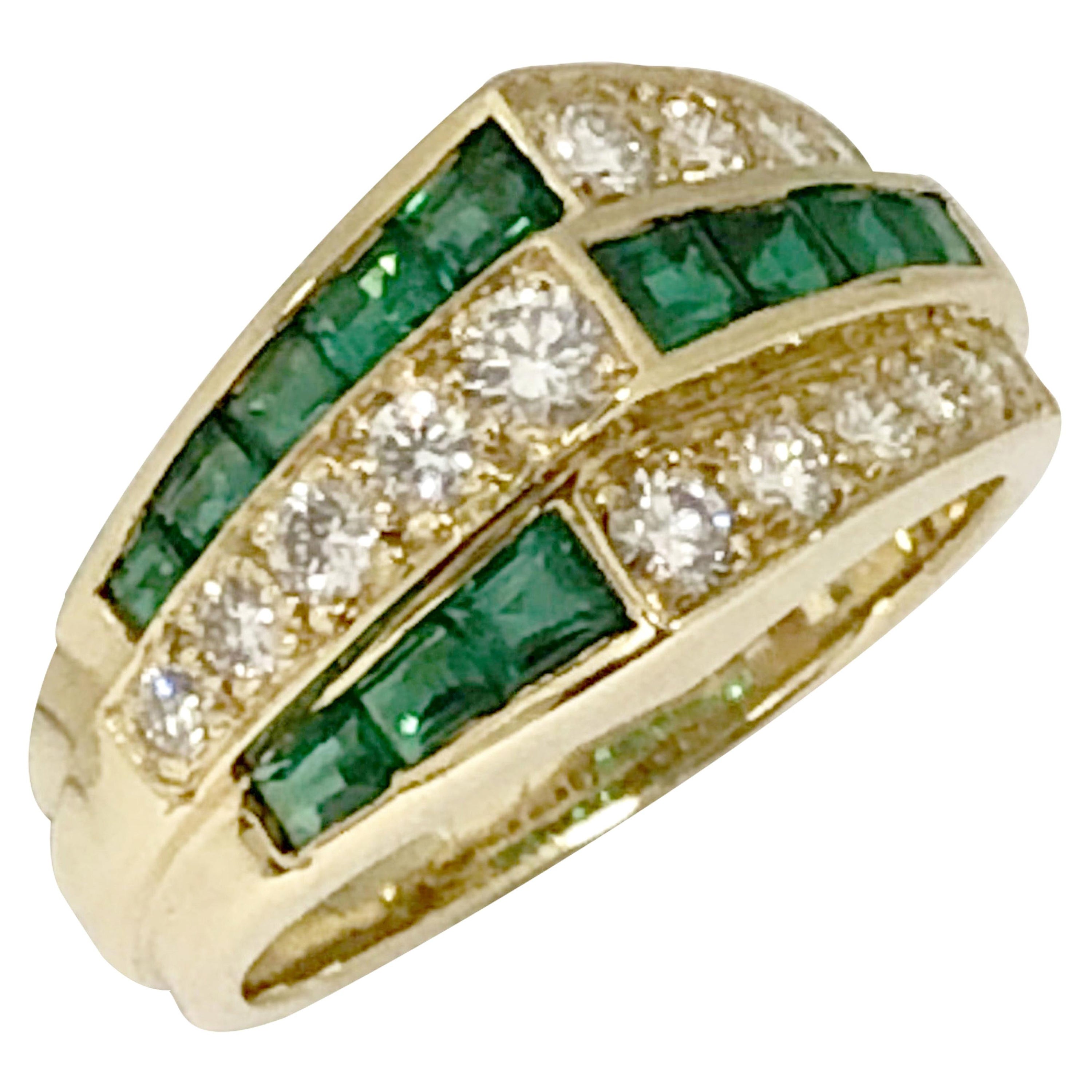 Oscar Heyman Ring aus Gelbgold mit Diamant und Smaragd im Angebot