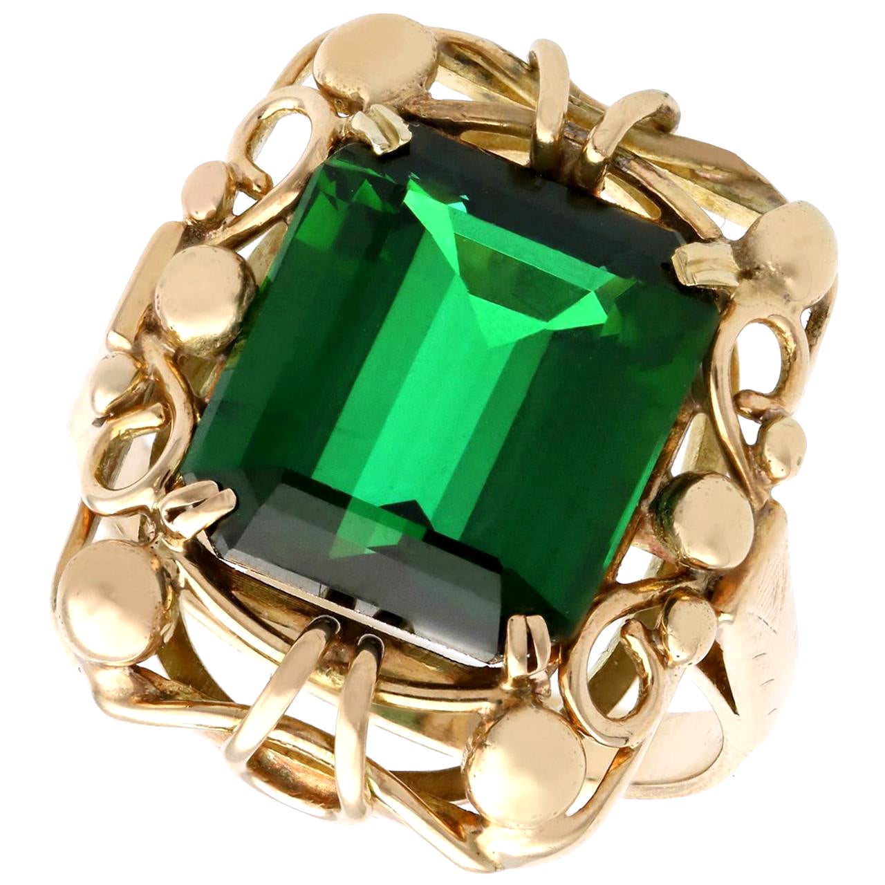 1940s 8.37 Carat Tourmaline and Yellow Gold Cocktail Ring